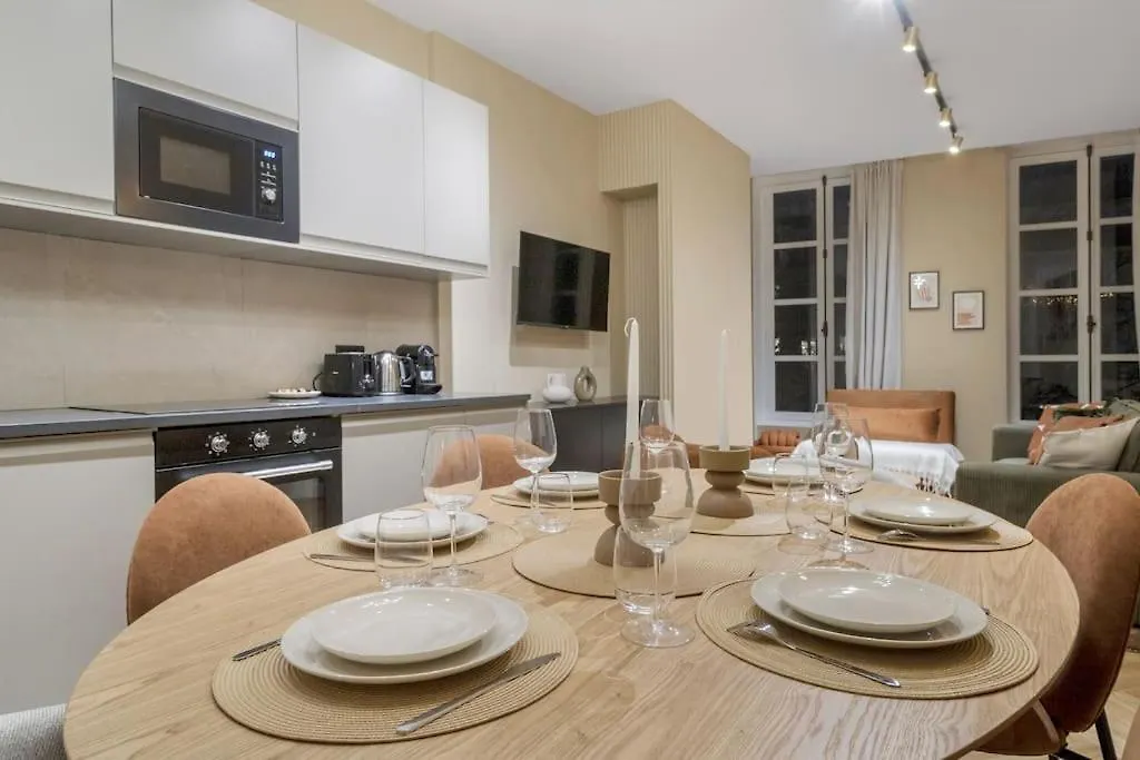 Appart 6pers#2 Bedrooms#bastille#placedesvosges#ac *